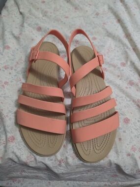 CROCS Women's Peach Multi-Strap Slingback Sandals